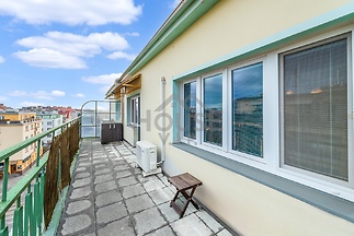 B88C0737-B5AD-4E44-93C8-416CF9B4FA5A