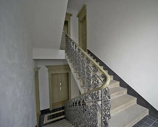 97963160.jpg
