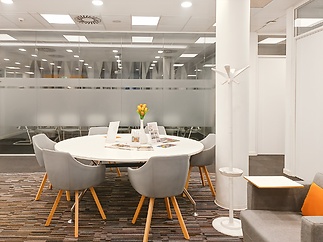 Regus_Prague, IP Pavlova _Czech Republic_Centre 3697_Business lounge 2