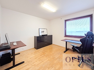bedroom2.jpg