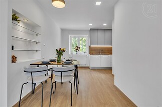 kuchyňský kout v bytě 3+kk, Uhříněves