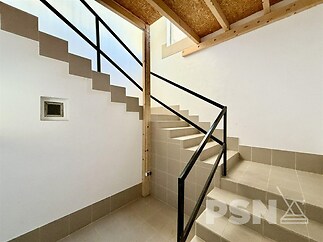 Pronájem nebytového prostoru 93,7 m2