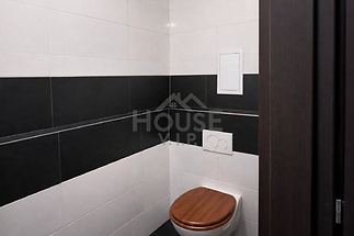 F020B615-F8F1-4851-9E0D-E665D60F6315