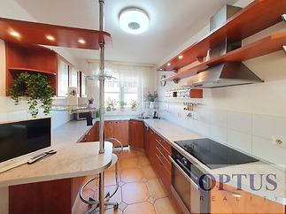 kitchenb.jpg