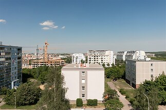 Rozsáhlý nebytový prostor se zázemím, zahradou a terasou v klidné části Chodova