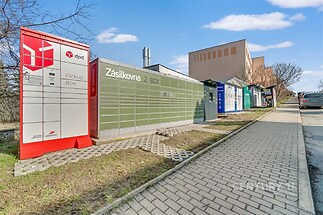 Vše potřebné máte nadosah, například zásilkové boxy.