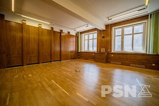 Kanceláře 20m2 až 120m2 s možností parkování v centru Hradce Králové