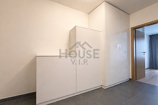 29BAD65B-7A67-47D8-9FD8-6747C518D481