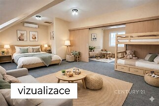 Prostorná ložnice s parketovou podlahou, vestavěnými skříněmi a moderním nábytkem. Světlý interiér s velkými okny a elegantním designem.