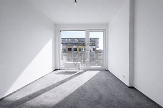 C5D89BE2-EE89-4B6F-90D7-24CCBF71AA7C