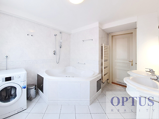 10-bathroom1c.jpg