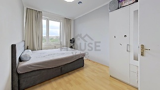 a7XwbGoW6RW-Bedroom