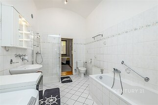 Koupelna pohled č.1