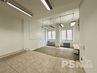 Komerční hala - Komárovské nábřeží Brno