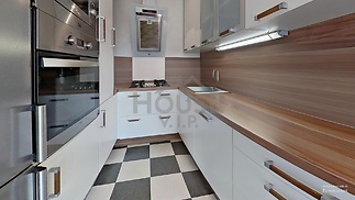 Kitchen-Defurnished (1)