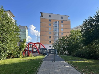 ee9eac30-ebed-4ffd-bb69-35db6e8f2376