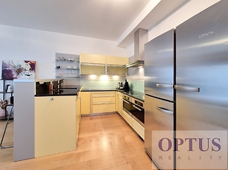 living-roome-kitchen.jpg