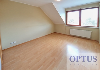 bedroom1a.jpg