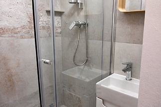 CB3AFBD3-5536-4ED8-B628-5607C5C41070