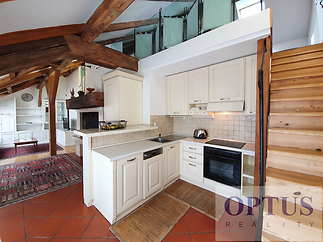 10-living-roomc-1.jpg