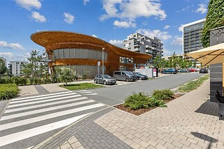 Školka ve vedlejší ulici