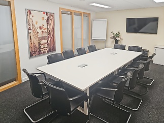 Regus_PRAGUE Stock Exchange_Czech Republic_Centre 747_Board Room 1_LOCATIONHEROIMAGE