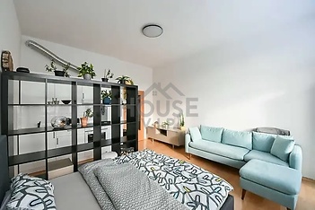 18945f48-011d-41d1-8e7b-a4682013c139