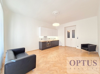 living-roomb-1.jpg