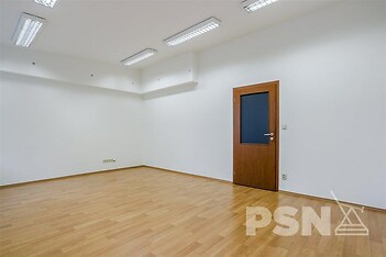 Pronájem kanceláře, Praha 9