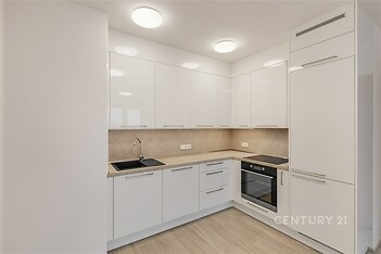 Plně vybavená kuchyňská linka Oresi.