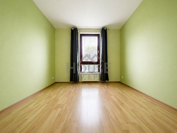 6976D2E5-A3F0-4A6F-8F6D-4E64BF80F6B9