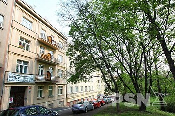 Pronájem garsoniéry u parku Jezerka
