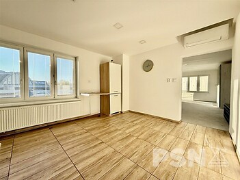 Pronájem nebytového prostoru 93,7 m2