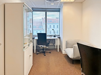 Regus_Prague, Zlaty Andel_Czech Republic_Centre 1791_Office 3