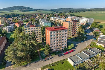 Komárov