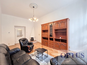 living-roomb-1.jpg
