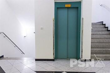 Pronájem kanceláře, Praha 9