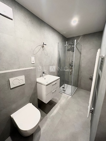 WhatsApp Image 2025-11-21 at 12.38.09 (4)