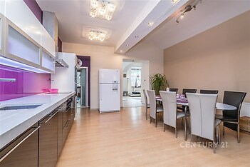 Kuchyňský prostor pohled č.2