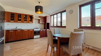 kuchyně s jídelnou