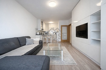 9A92C4D1-0569-4D34-882A-27D77065036C