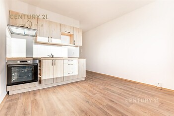 Kuchyň s obývacím pokojem