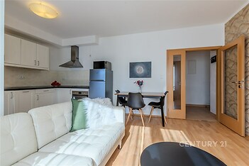 Obývací pokoj do chodby