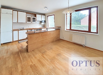 kitchen-dininga.jpg