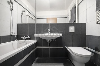 6D38E672-3D09-493E-A4D5-4AE034DD2B97