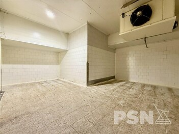 Výrobní hala - Komárovské nábřeží Brno