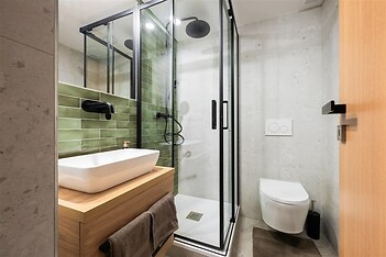 Prodej apartmánu č. 13, 2+kk, 61,1 m² ve stavu FIT OUT včetně kompletního vybavení