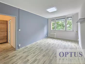 living-roomb.jpg