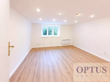 roomc.jpg