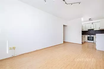 Obývací pokoj, Stříbrského, Praha - Háje,  prodej Hana Yates